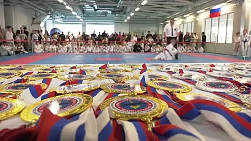 Итоговые новогодние соревнования по джиу-джитсу прошли в Биробиджане