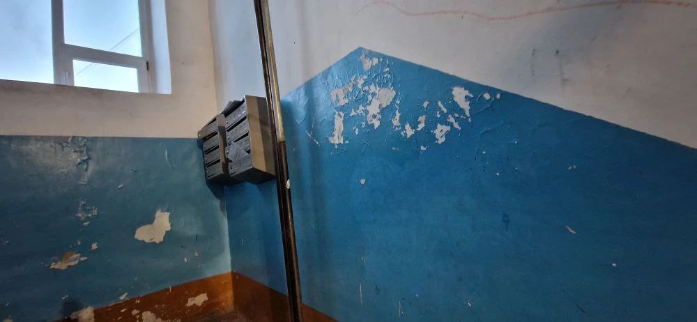 Суд обязал привести в порядок подъезды в многоквартирном доме в Биробиджане Суд обязал привести в порядок подъезды в многоквартирном доме в Биробиджане