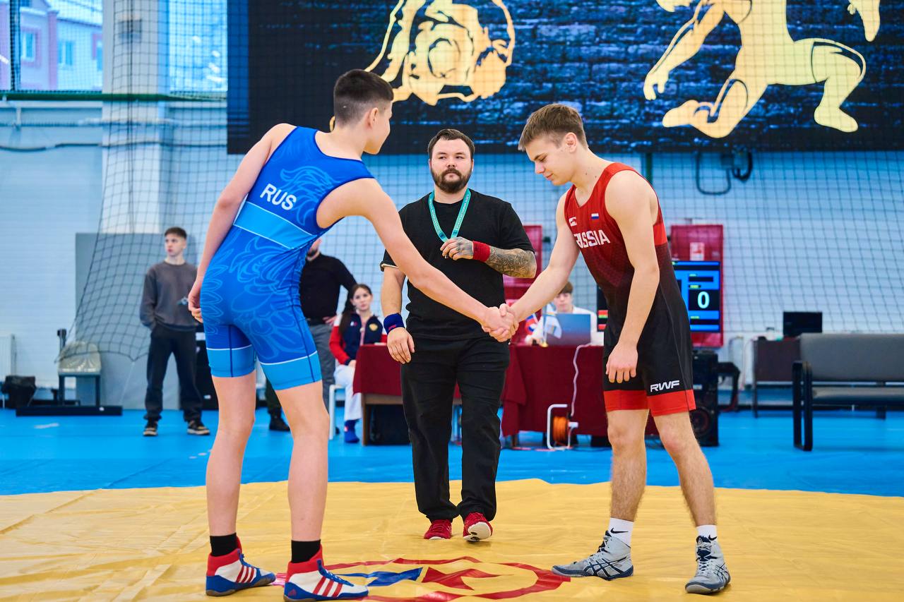 Первенство СК «Гимназии борьбы» по вольной борьбе и самбо прошло в Биробиджане Первенство СК «Гимназии борьбы» по вольной борьбе и самбо прошло в Биробиджане