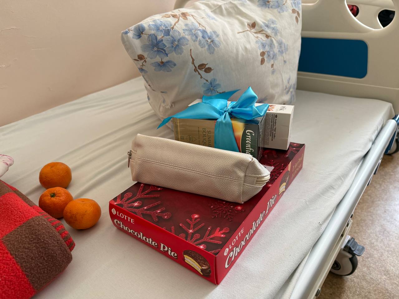 Акция «Снежинка добра» посетила областную больницу в Биробиджане