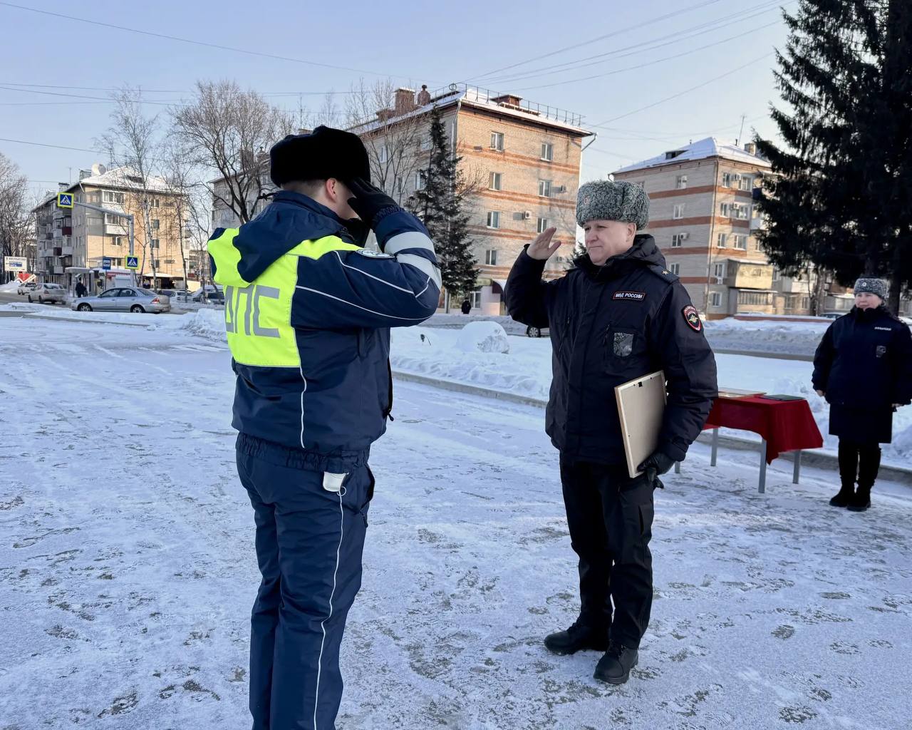 В Биробиджане прошел гарнизонный развод В Биробиджане прошел гарнизонный развод