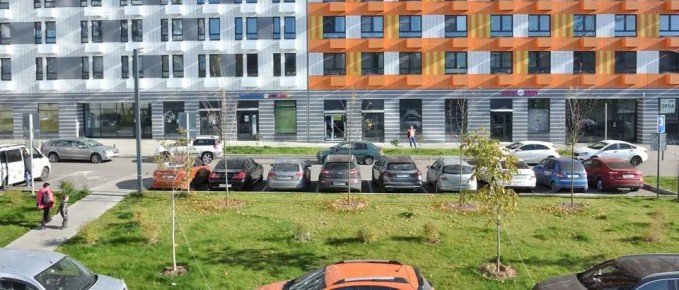 Как законно запретить парковку под окнами вашей квартиры