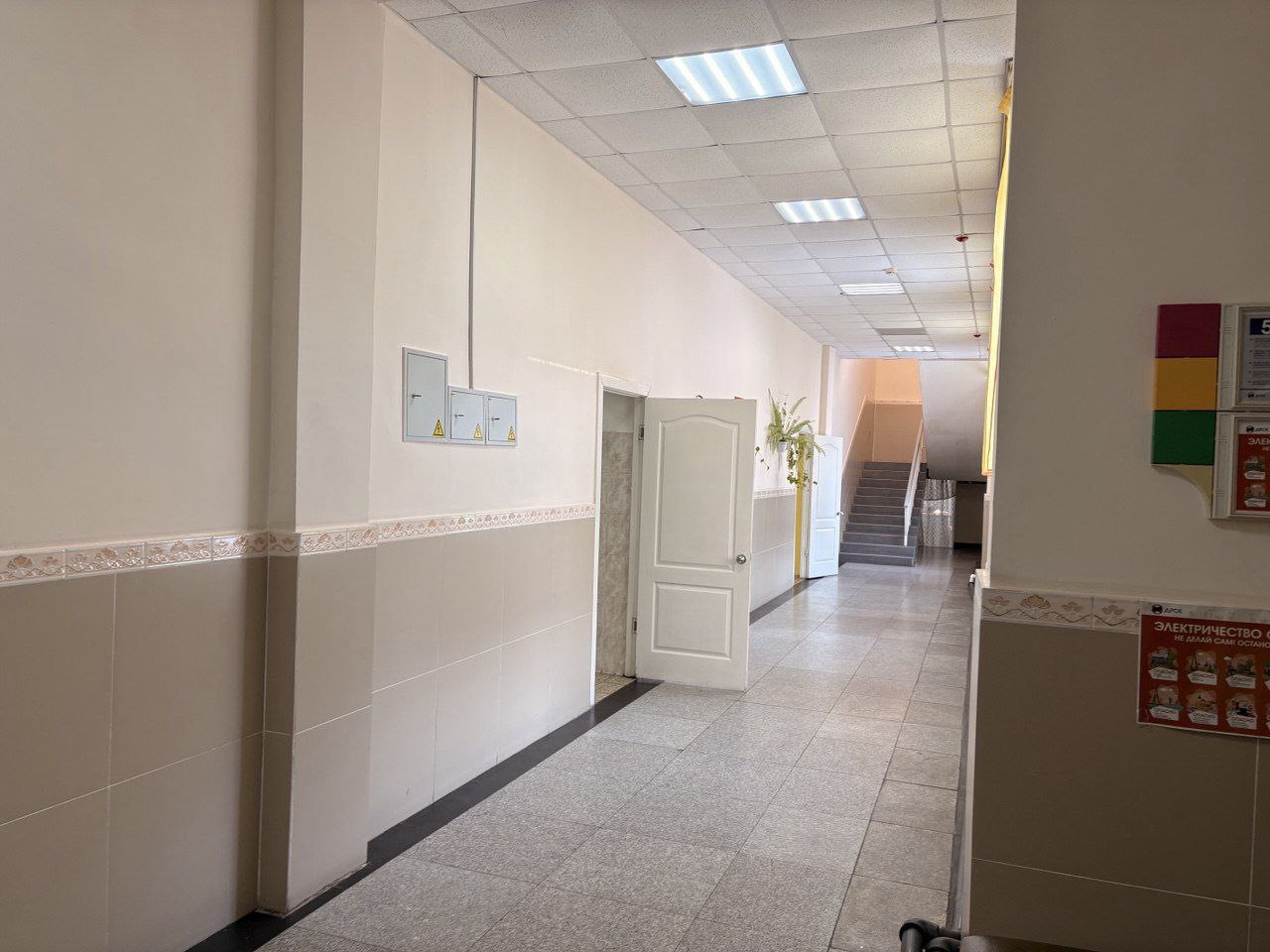 По иску прокурора на администрацию школы с. Ленинское возложена обязанность устранить нарушения требований пожарной безопасности По иску прокурора на администрацию школы с. Ленинское возложена обязанность устранить нарушения требований пожарной безопасности