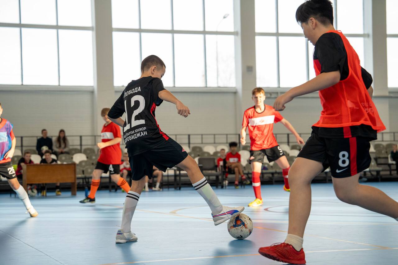 В БИРОБИДЖАНЕ ПРОШЁЛ ФИДЖИТАЛ-ТУРНИР ПО МИНИ-ФУТБОЛУ