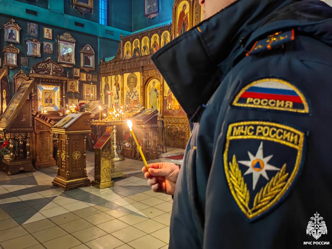 С Рождеством Христовым, дорогие друзья!