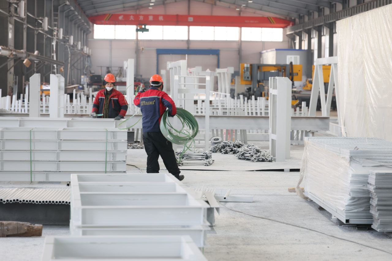 Обновление предприятий обеспечивает новый импульс для экономики Еврейской автономной области Обновление предприятий обеспечивает новый импульс для экономики Еврейской автономной области