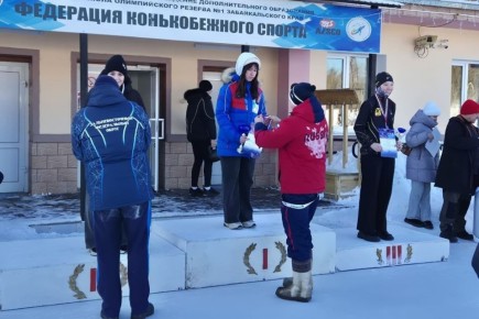 Путевку на отборочный этап Первенства России завоевала команда конькобежцев ЕАО