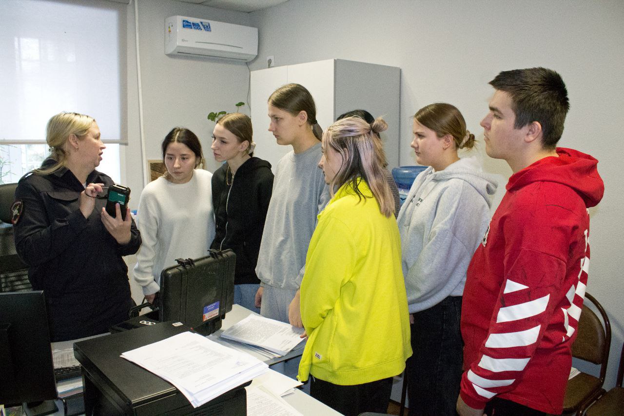 В День российского студенчества в Еврейской автономной области завершилась традиционная всероссийская акция «Студенческий десант» В День российского студенчества в Еврейской автономной области завершилась традиционная всероссийская акция «Студенческий десант»