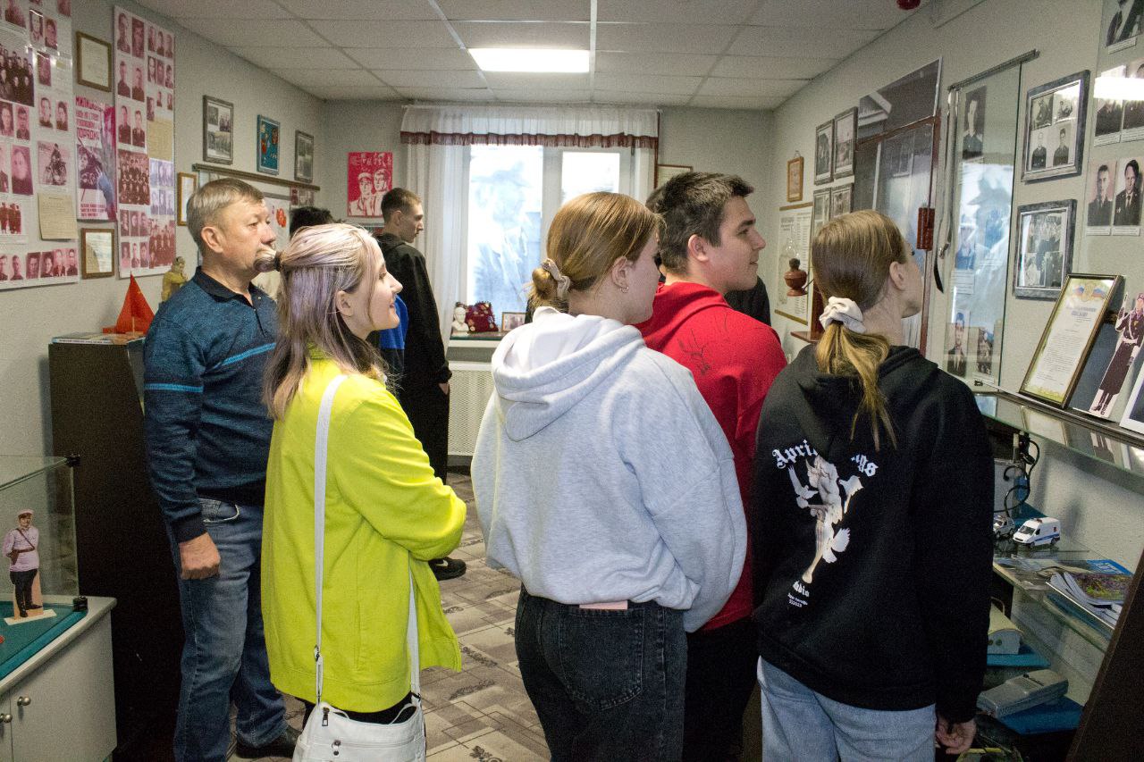 В День российского студенчества в Еврейской автономной области завершилась традиционная всероссийская акция «Студенческий десант» В День российского студенчества в Еврейской автономной области завершилась традиционная всероссийская акция «Студенческий десант»