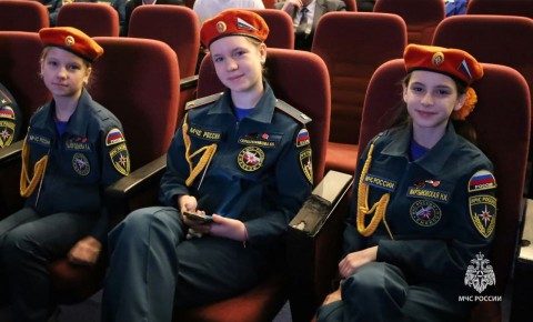 Доброго утра среды всем подписчикам от кадетов МЧС России!