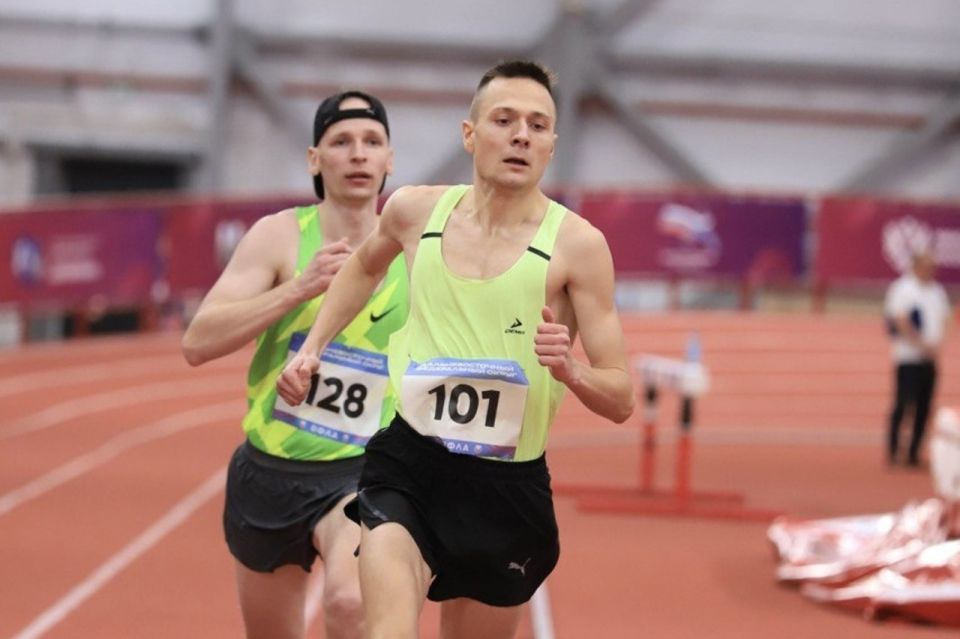 Легкоатлет из ЕАО Никита Козырев стал победителем Первенства ДФО