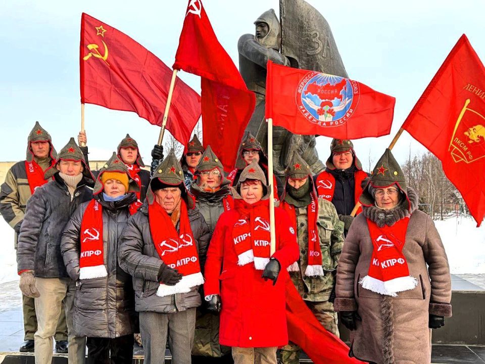 Коммунисты ЕАО почтили память героев Волочаевки