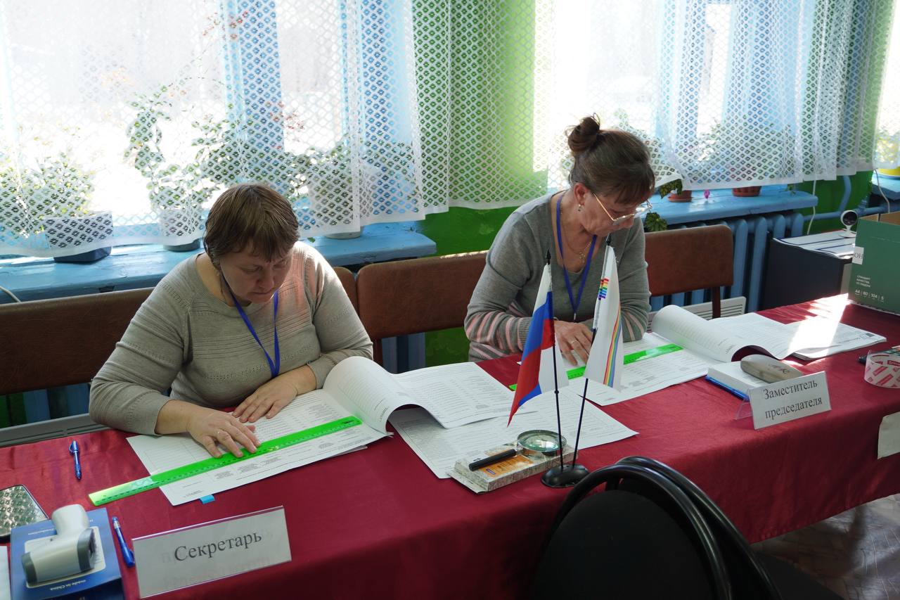 Председатель избирательной комиссии Еврейской автономной области Ольга Бабий совершила рабочую поездку в Ленинский район Председатель избирательной комиссии Еврейской автономной области Ольга Бабий совершила рабочую поездку в Ленинский район