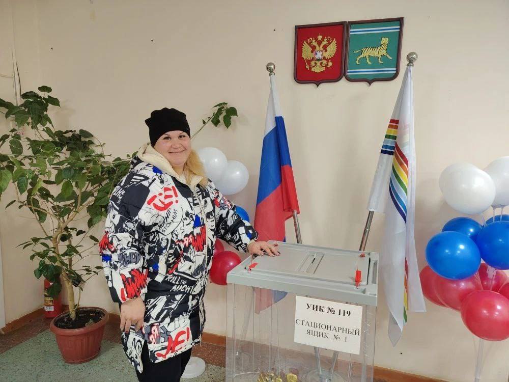 До закрытия избирательных участков осталось меньше 30 минут!