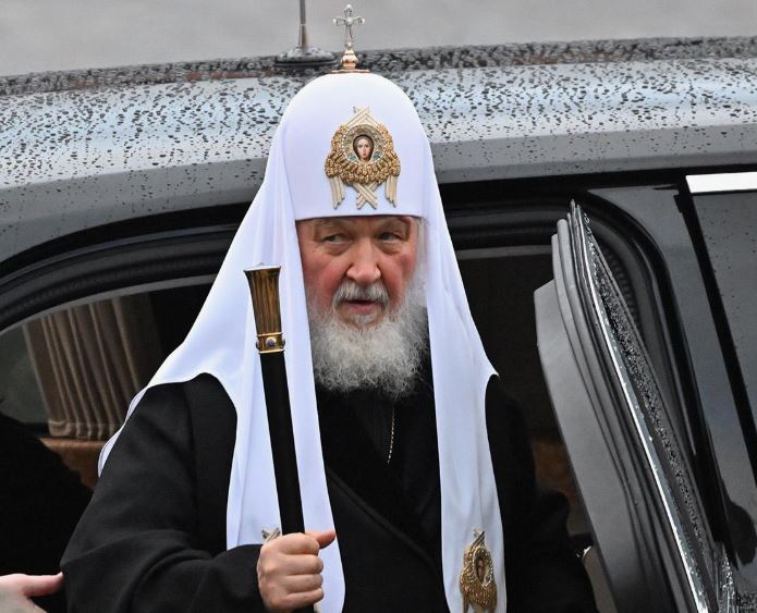 Патриарх Кирилл призвал верующих не просить в молитвах материальных благ