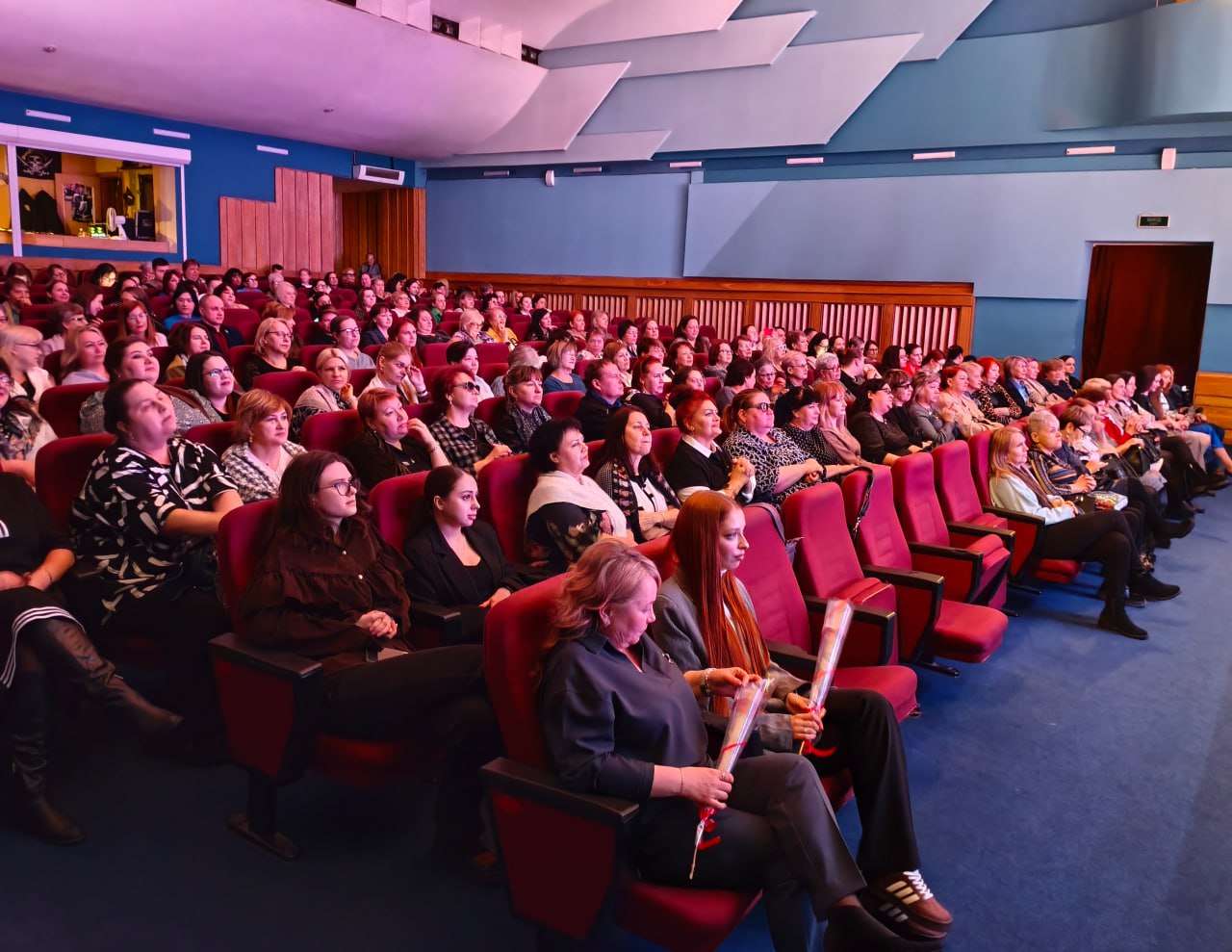 В областном центре стартовал конкурс "Учитель года — 2026" В областном центре стартовал конкурс "Учитель года — 2026"