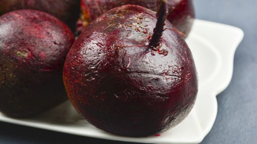 Новые идеи для свекольных салатов: вкусно и полезно