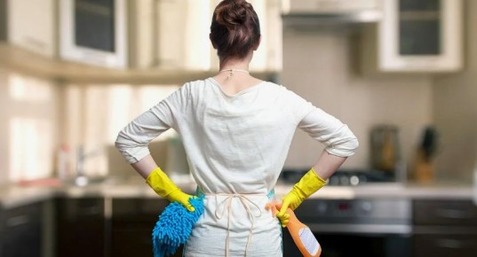 Как создать универсальное средство для уборки своими руками