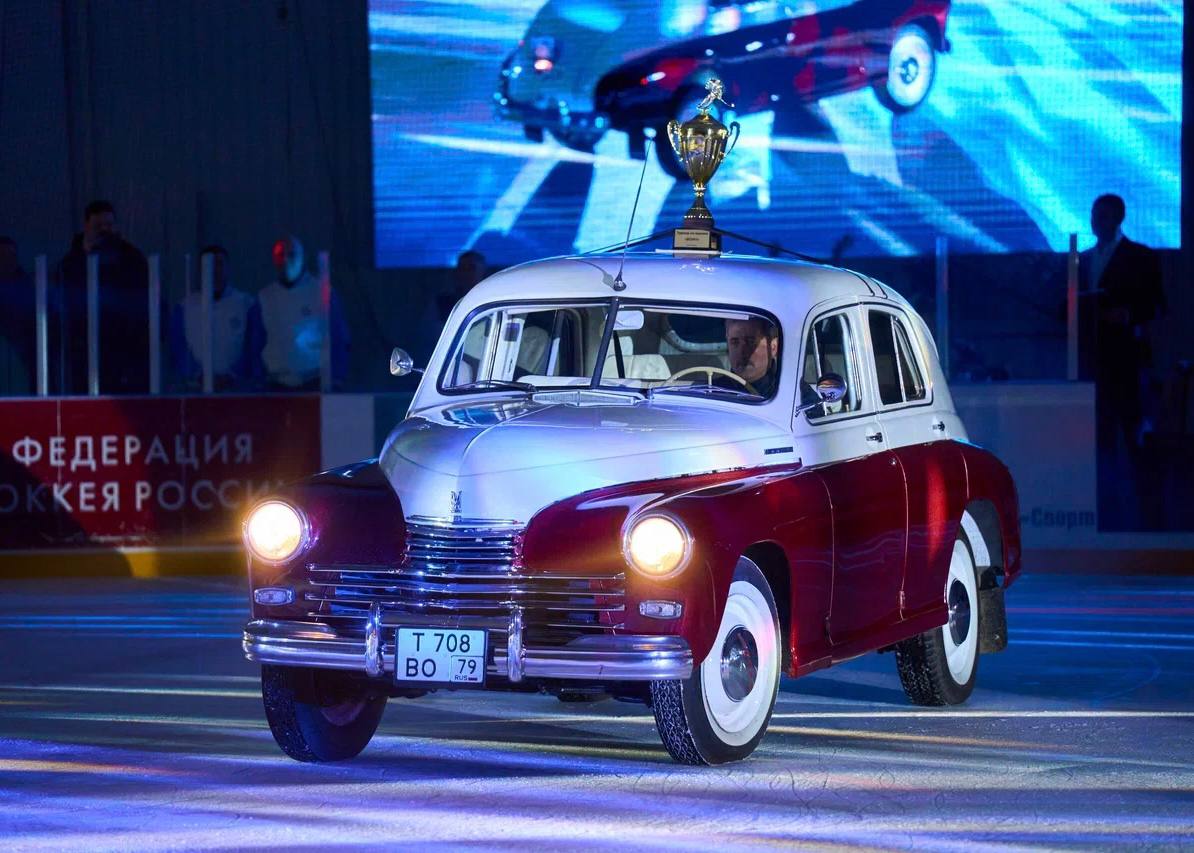 Завершился турнир по хоккею с шайбой «Воин» на Кубок губернатора ЕАО Завершился турнир по хоккею с шайбой «Воин» на Кубок губернатора ЕАО