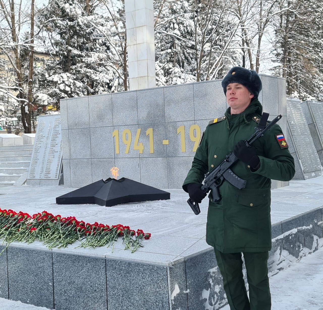 День защитника Отечества торжественно отметили в Биробиджане