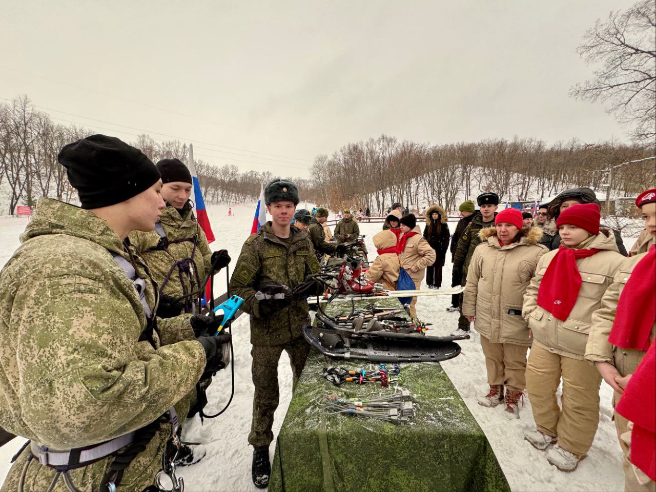 Спортсмены ЕАО приняли участие в первенстве Благовещенска по горным лыжам и сноуборду памяти Героя России Андрея Ковтуна Спортсмены ЕАО приняли участие в первенстве Благовещенска по горным лыжам и сноуборду памяти Героя России Андрея Ковтуна