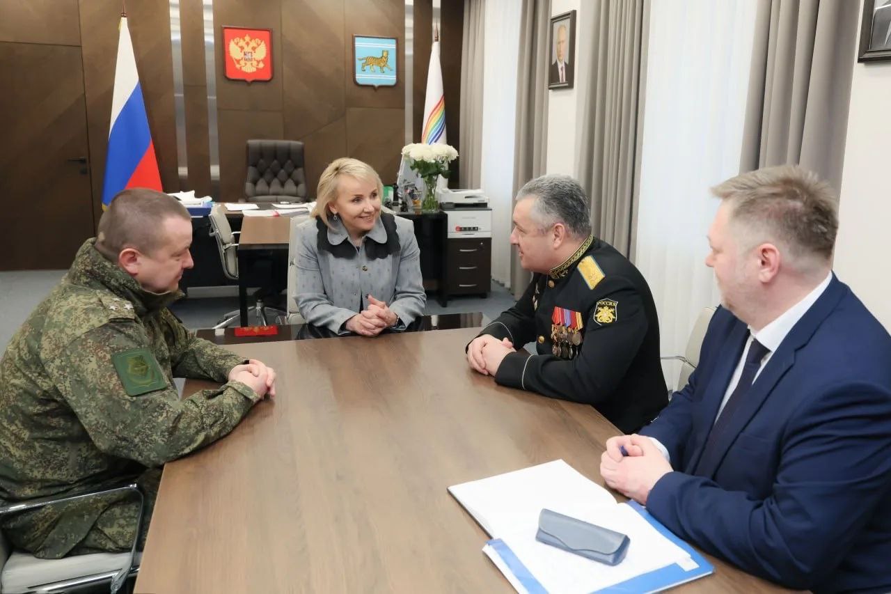 В Еврейской автономной области проходит форум «Народ и армия едины»