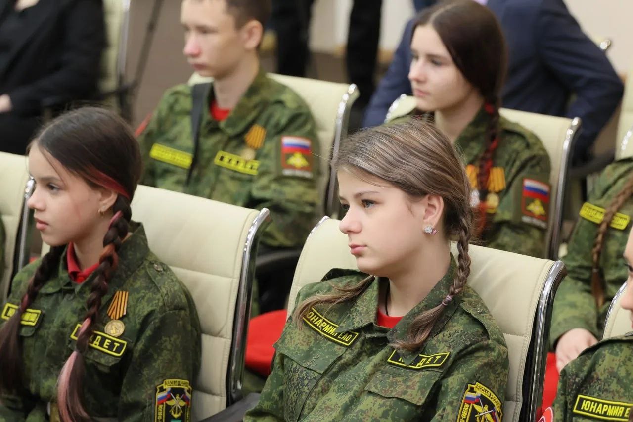 В Еврейской автономной области проходит форум «Народ и армия едины» В Еврейской автономной области проходит форум «Народ и армия едины»