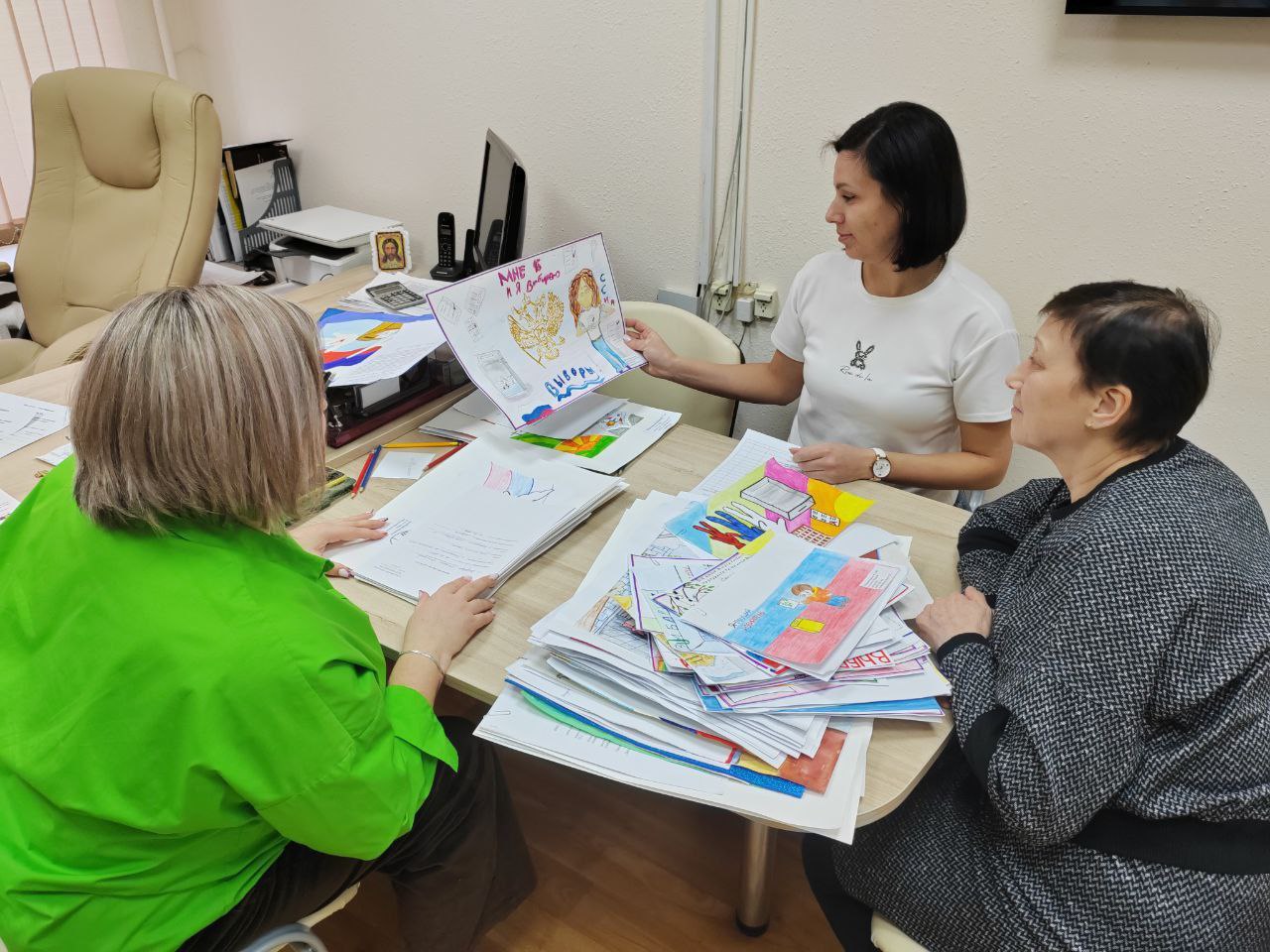 Завершился первый этап конкурсов «Письмо губернатору» и «Мой взгляд на выборы»