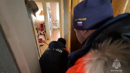 Сотрудники МЧС России спасли пенсионерку в Биробиджане