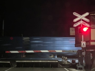 Закроют ж/д переезд в ЕАО. 6 марта 2026 года с 07:00 до 13:00 в связи с производством путевых работ будет закрыто движение для автотранспорта через железнодорожный переезд, расположенный на перегоне Кимкан-Известковая (8233...