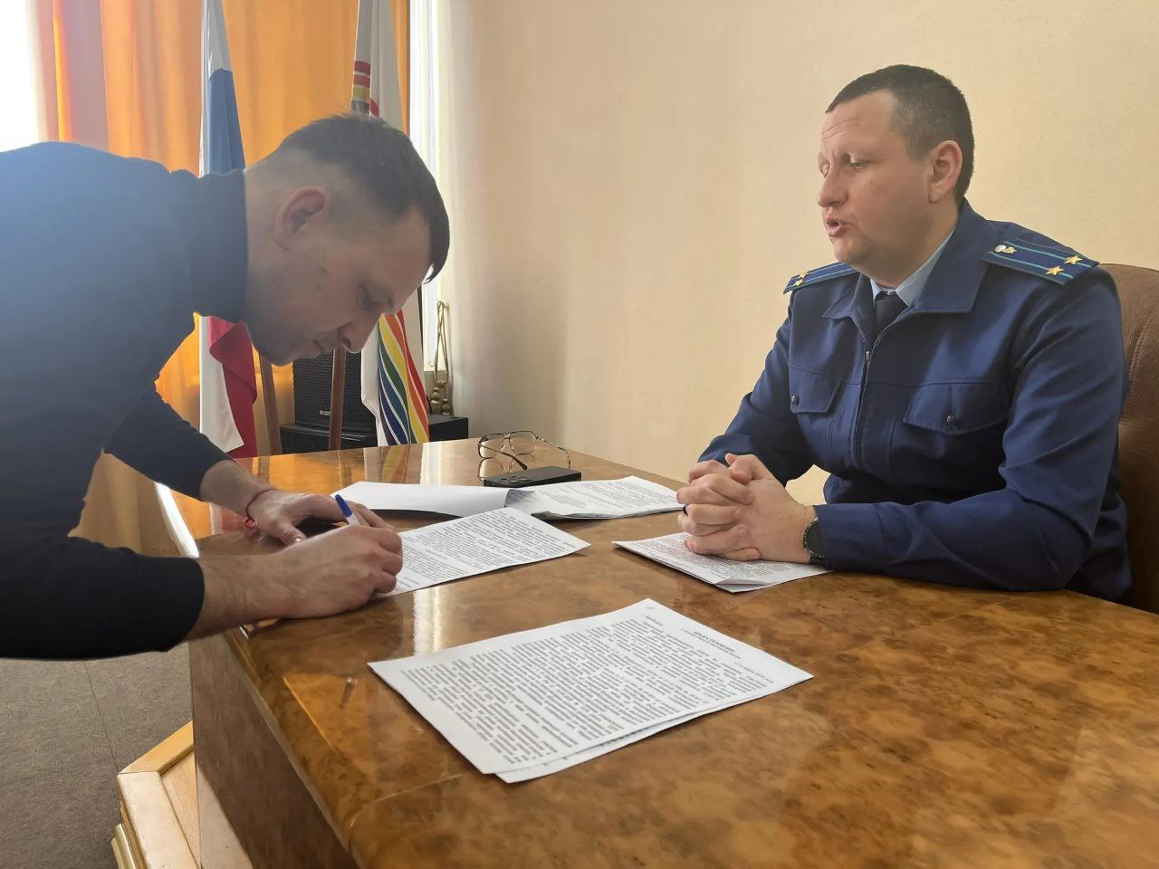 Прокуратура объявила предостережения главам сельских поселений Биробиджанского муниципального района ЕАО и предупредила об ответственности при ненадлежащей подготовке к пожароопасному периоду Прокуратура объявила предостережения главам сельских поселений Биробиджанского муниципального района ЕАО и предупредила об ответственности при ненадлежащей подготовке к пожароопасному периоду