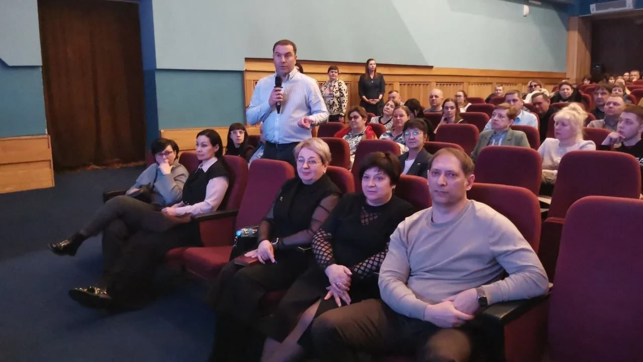 Мэр Биробиджана провёл встречу с жителями при участии депутатов Городской Думы