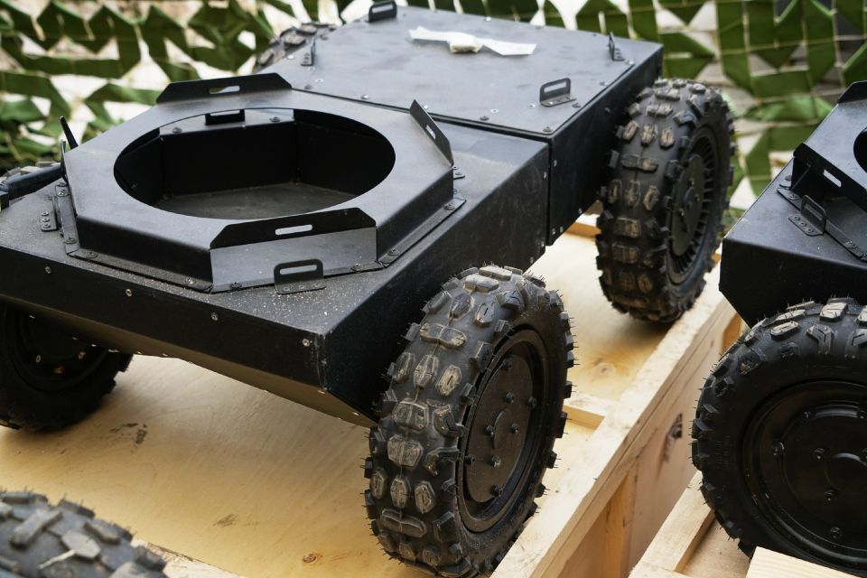 Юрий Трутнев: характер боевых действий меняется, мы должны привозить то, что необходимо на фронте и актуально на сегодняшний день