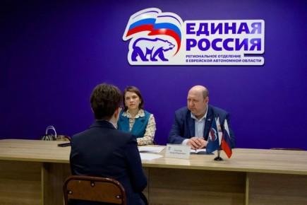 Андрей Голубь провел личный прием граждан в общественной приемной партии «Единая Россия»