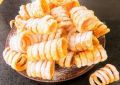 Вкусное приключение: хворост спиральки с лимонной ноткой