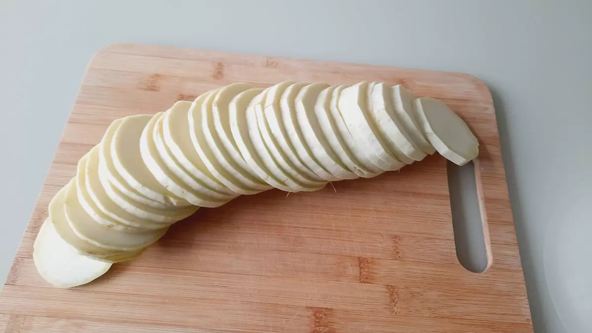 Кабачки с минералкой и манкой: идеальная закуска на лето