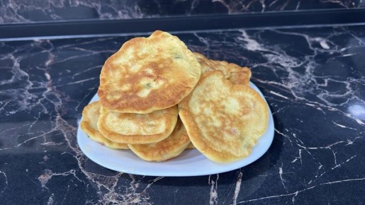 Оладьи с колбасой: идеальный перекус для любого случая