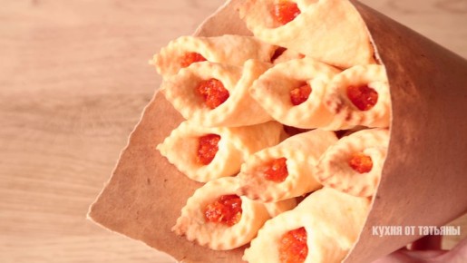 Необычные конвертики: рецепт для быстрого и вкусного десерта