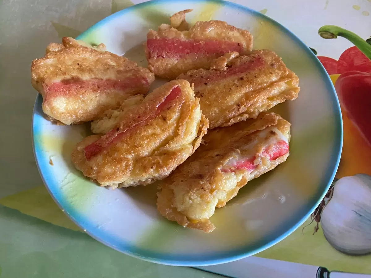 Крабовые палочки в сырном кляре: быстрое лакомство, которое порадует каждого