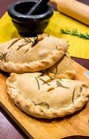 Как приготовить идеальное кальцоне с овощами и сыром