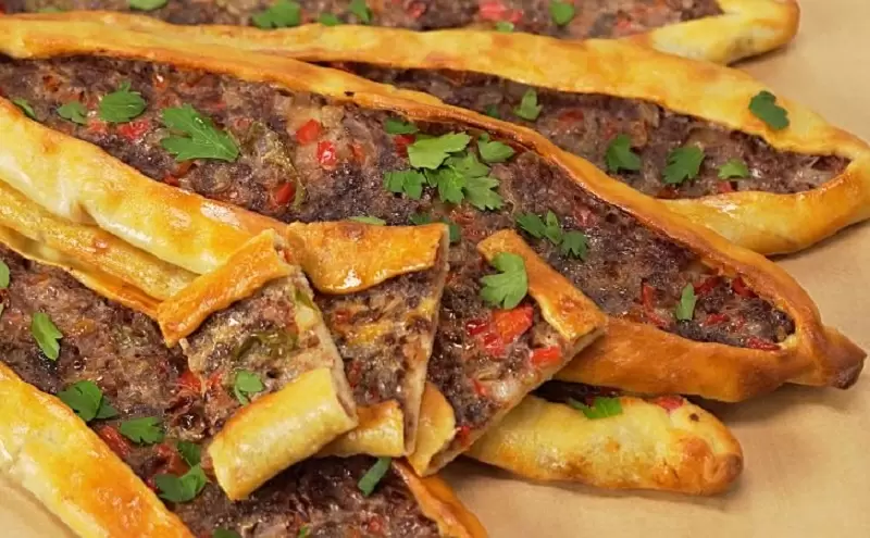 Турецкий пиде: пленительная альтернатива привычной пицце