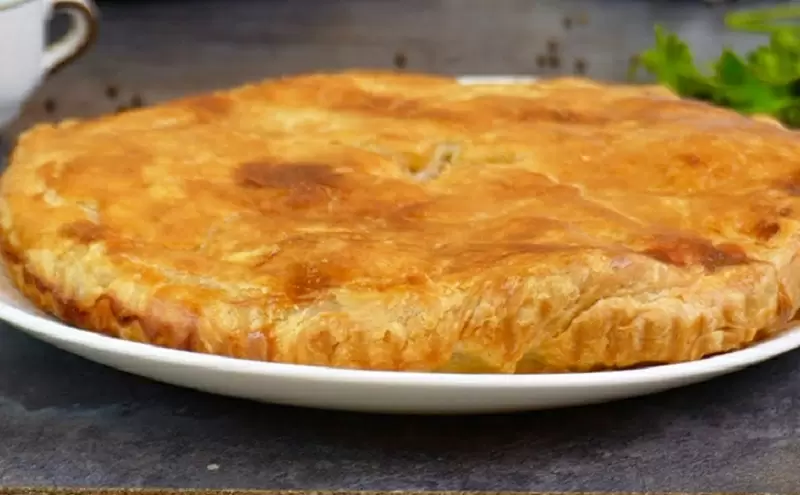 Как испечь идеальный французский пирог с курицей и картофелем: секреты кулинарного искусства