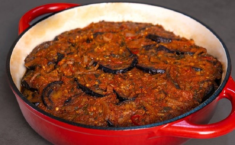 Аромат грузинской кухни: баклажаны с мясом на праздничном столе