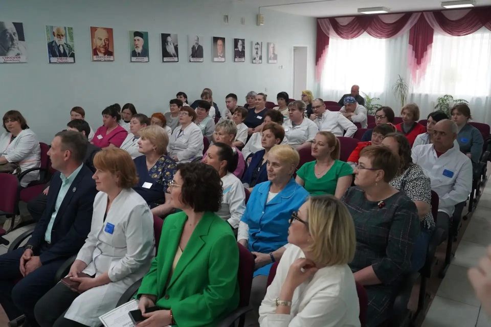 Бадма Башанкаев: в медицине важны люди, технологии и сильная команда Бадма Башанкаев: в медицине важны люди, технологии и сильная команда