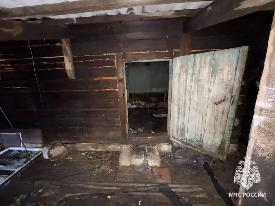 В селе Пашково огнеборцы оперативно ликвидировали возгорание в пустующем жилом доме В селе Пашково огнеборцы оперативно ликвидировали возгорание в пустующем жилом доме