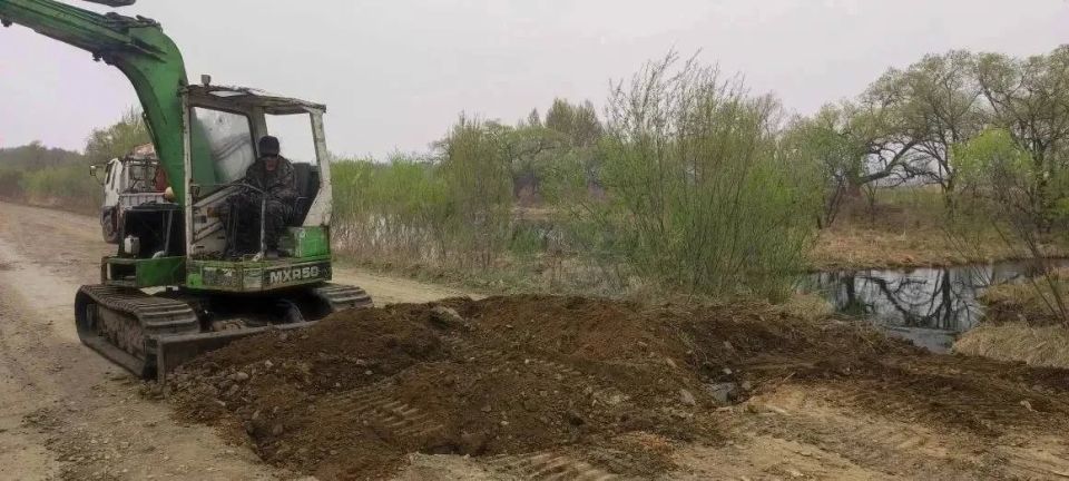 Восстановлена водопропускная труба на подъезде к селу Октябрьское ЕАО Восстановлена водопропускная труба на подъезде к селу Октябрьское ЕАО