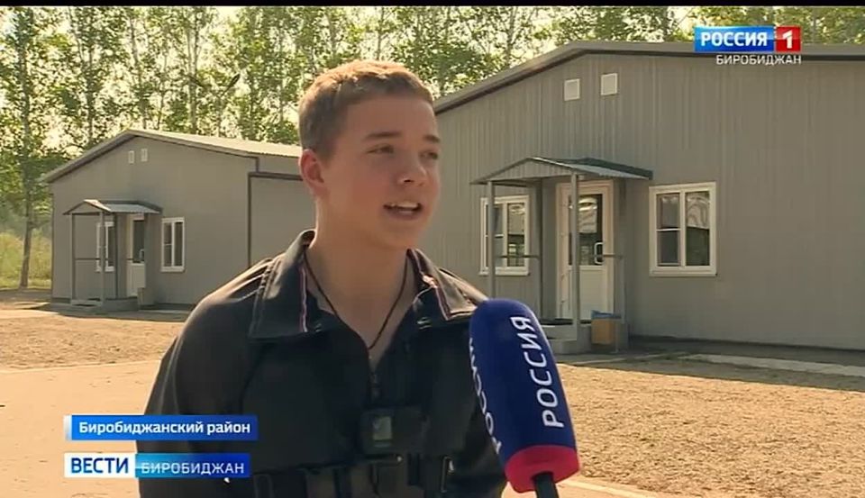 Биробиджанские школьники и студенты приняли участие в ежегодных военных сборах