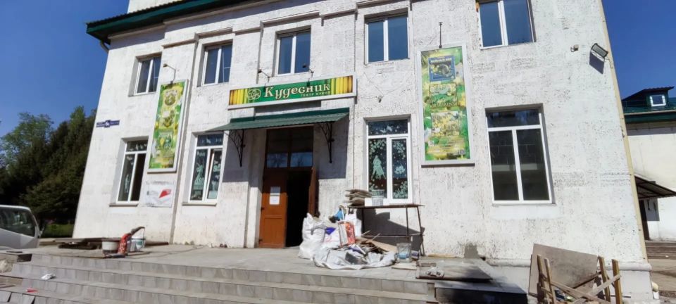 На финишную прямую вышел капитальный ремонт театра кукол "Кудесник" в Биробиджане На финишную прямую вышел капитальный ремонт театра кукол "Кудесник" в Биробиджане