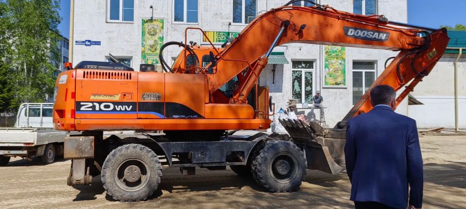 На финишную прямую вышел капитальный ремонт театра кукол "Кудесник" в Биробиджане На финишную прямую вышел капитальный ремонт театра кукол "Кудесник" в Биробиджане