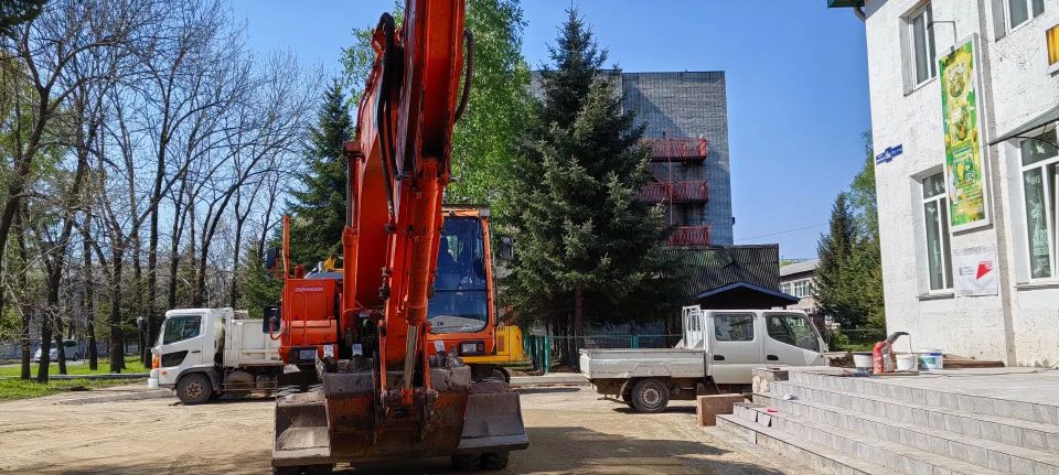 На финишную прямую вышел капитальный ремонт театра кукол "Кудесник" в Биробиджане На финишную прямую вышел капитальный ремонт театра кукол "Кудесник" в Биробиджане